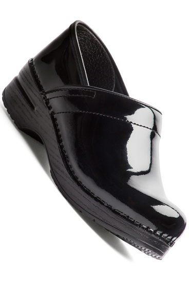 Sabot Professional Black Patent Leather par Dansko (Vue des Femmes)