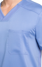 Men's Tuckable V-Neck Top - Cherokee WW Revolution Tech