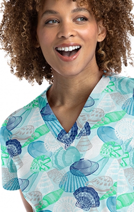 9810 Maevn Women's Printed V-Neck Top - Seashell by the Sea
