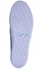 Rush White Wide Sneaker Antidérapante Sans Lacets pour Femmes de Infinity Footwear par Cherokee
