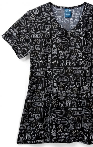 Z12213 Zoe + Chloe Curved V-neck Print Scrub Top - Miles of Smiles