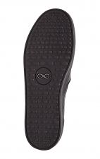 Chase Black/Black Chaussure Classique en Cuir avec Semelle Antidérapant de Infinity Footwear par Cherokee