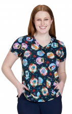 384PRA koi Artist Series Leslie Print Top - Holiday Cats