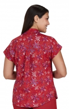 1093PRA koi Basics Artist Series Haut Imprimé Ari avec Encolure Fendue - Etta Vee Snowflakes