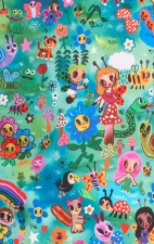 1093PRA koi Basics Artist Series Haut Imprimé Ari avec Encolure Fendue - Forest Creatures