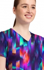 MC632 Haut Imprimé à Col en V par Med Couture - Aurora Stripe