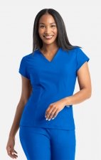 2501 Embrace Zoe Banded V-Neck 4 Pocket Top by Maevn