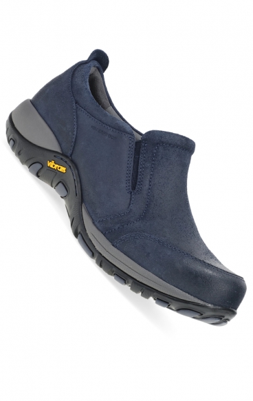 Chaussure Pippy Imperméables Navy Burnished Suede Slip-On pour Femmes par Dansko Chaussure Pippy Imperméables Navy Burnished Suede Slip-On pour Femmes par Dansko