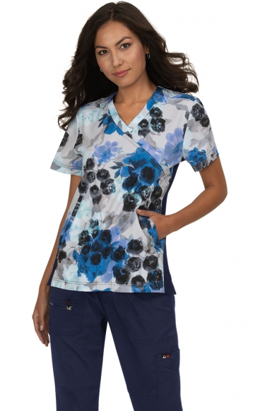 *FINAL SALE 1015PR koi Lite Lucky Top - Flower Garden